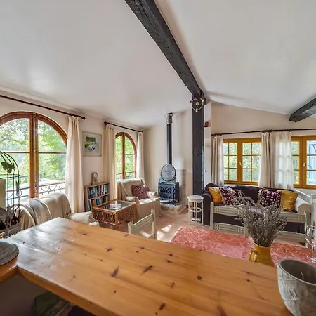 Semesterbostad Pleasant In With Sauna *